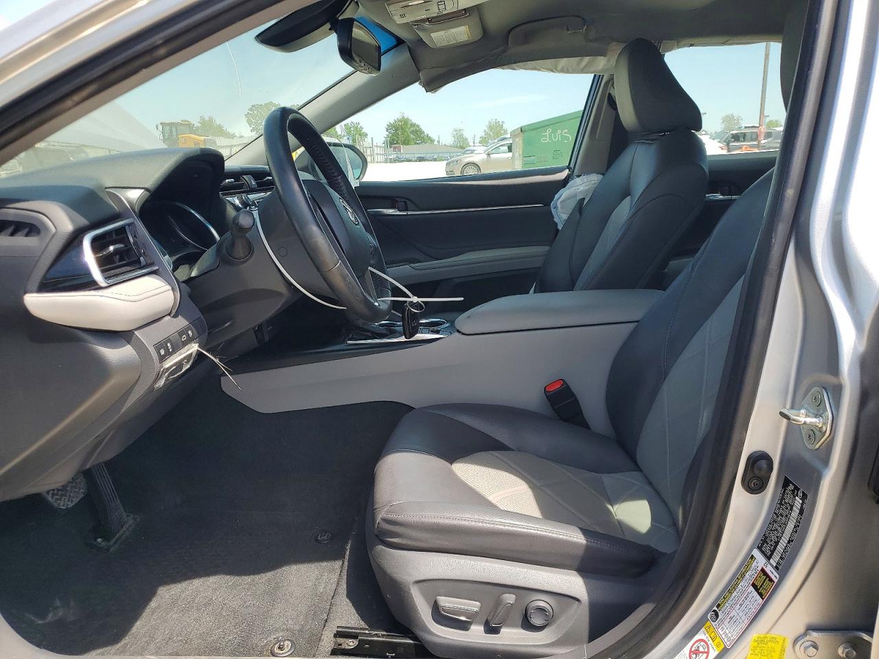 2018 TOYOTA CAMRY