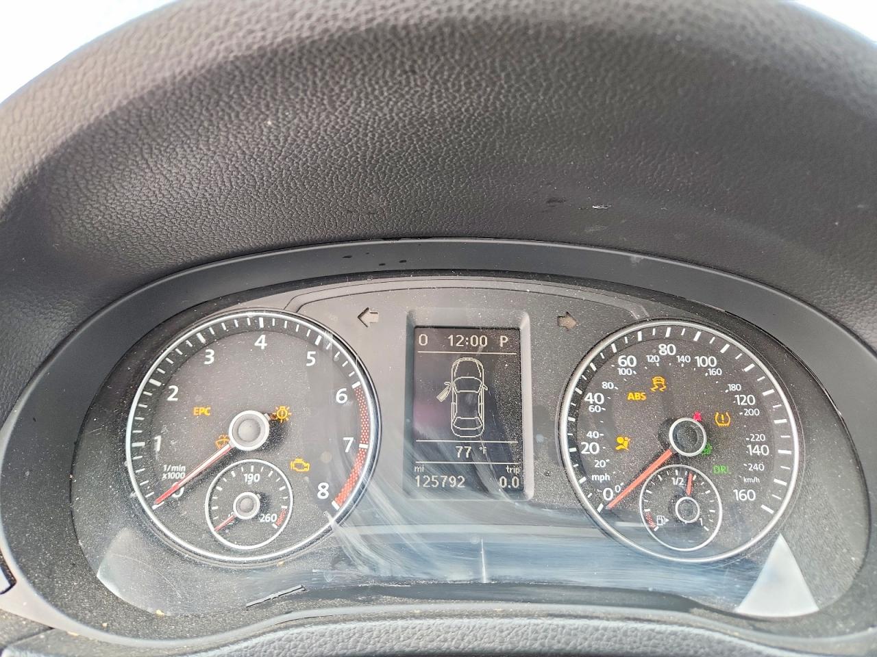 2013 VOLKSWAGEN PASSAT