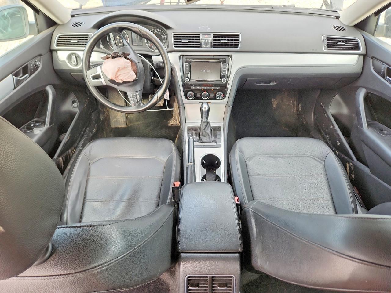 2013 VOLKSWAGEN PASSAT