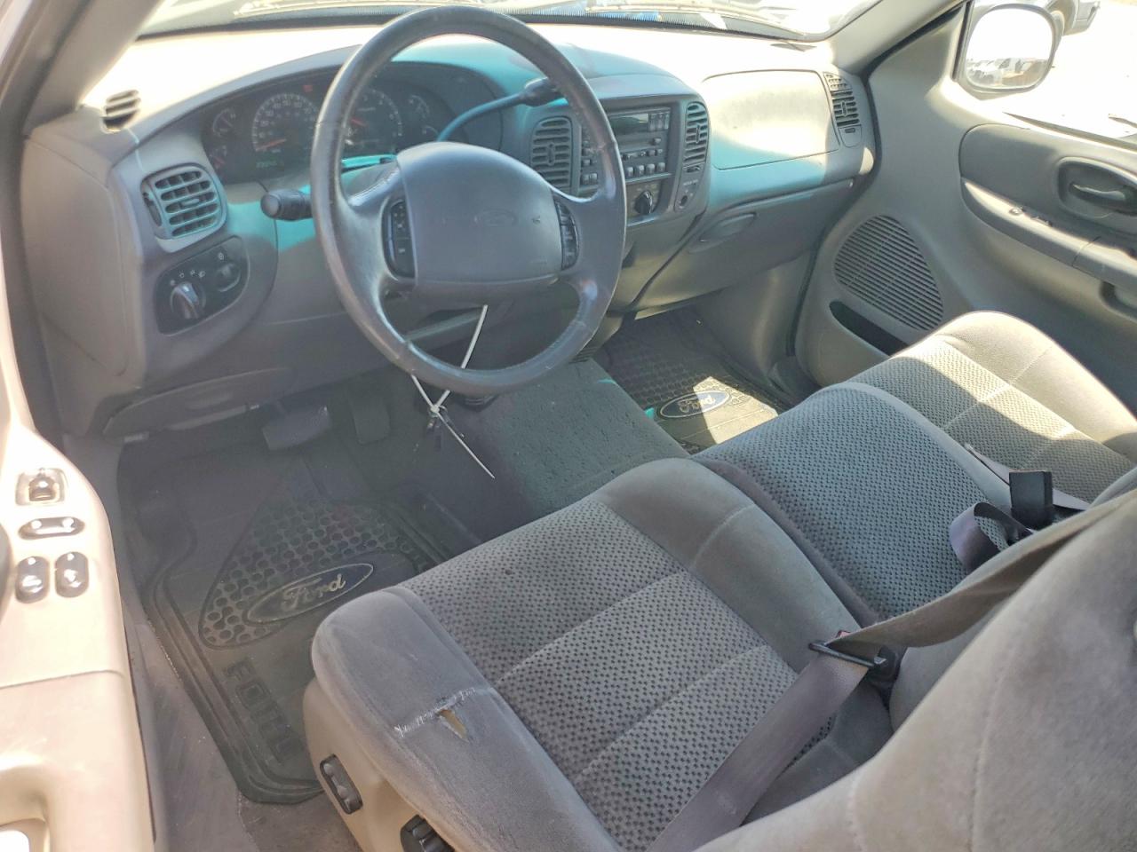 2002 FORD F150