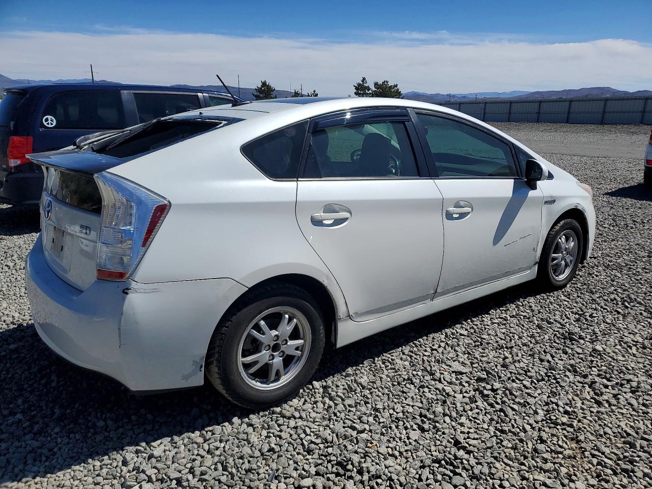 2010 TOYOTA PRIUS