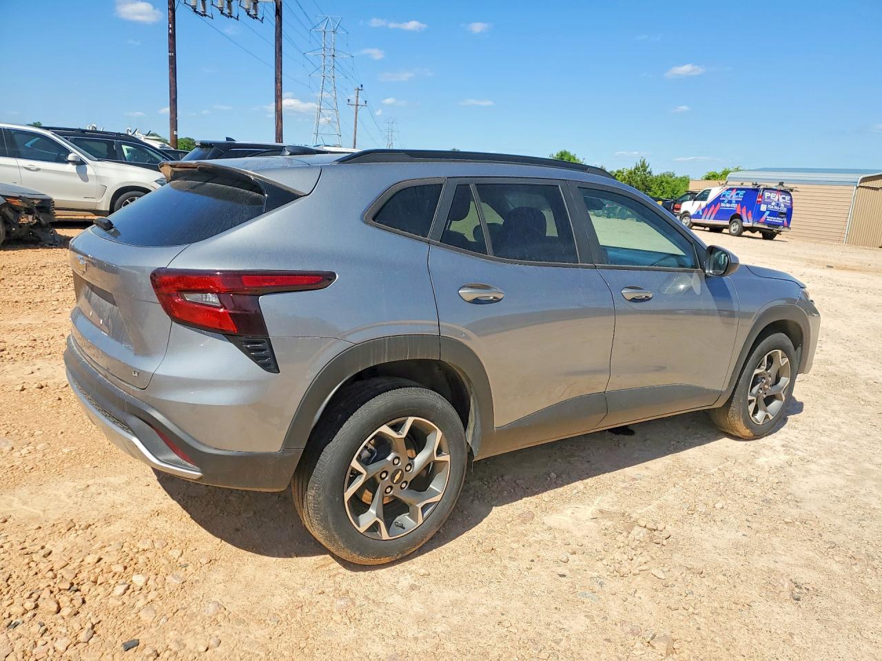 2025 CHEVROLET TRAX