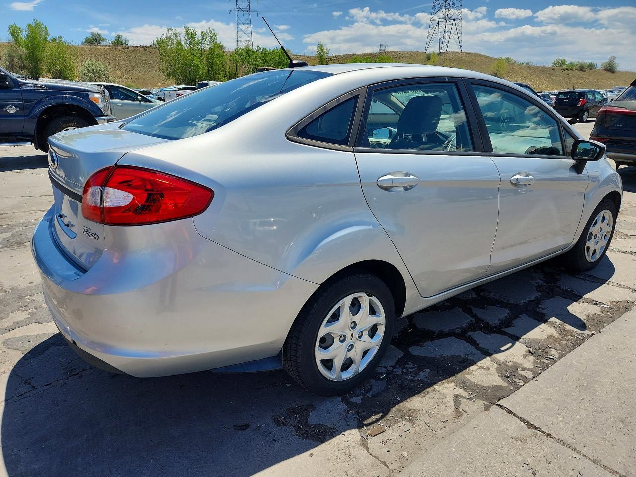 2012 FORD FIESTA