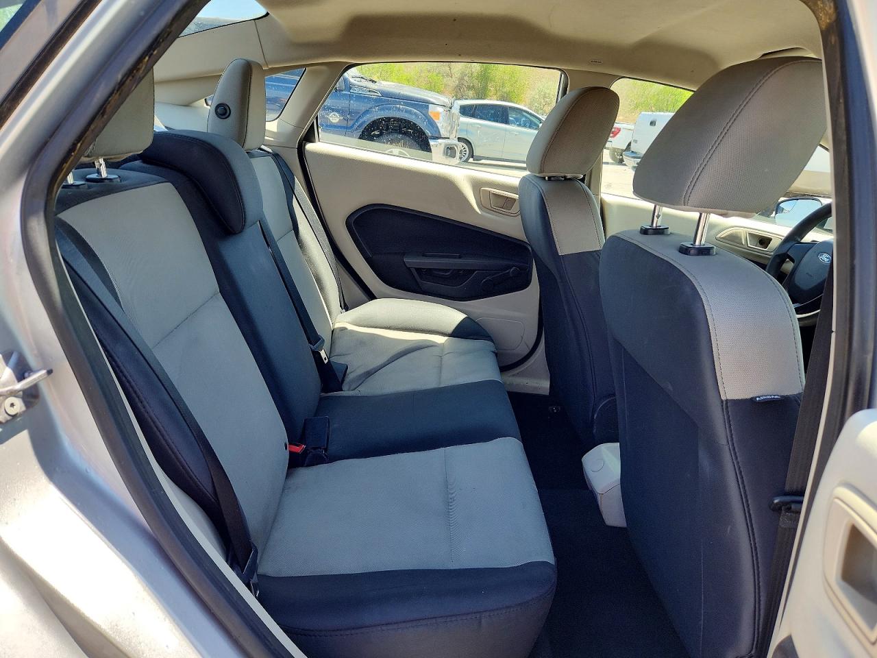2012 FORD FIESTA