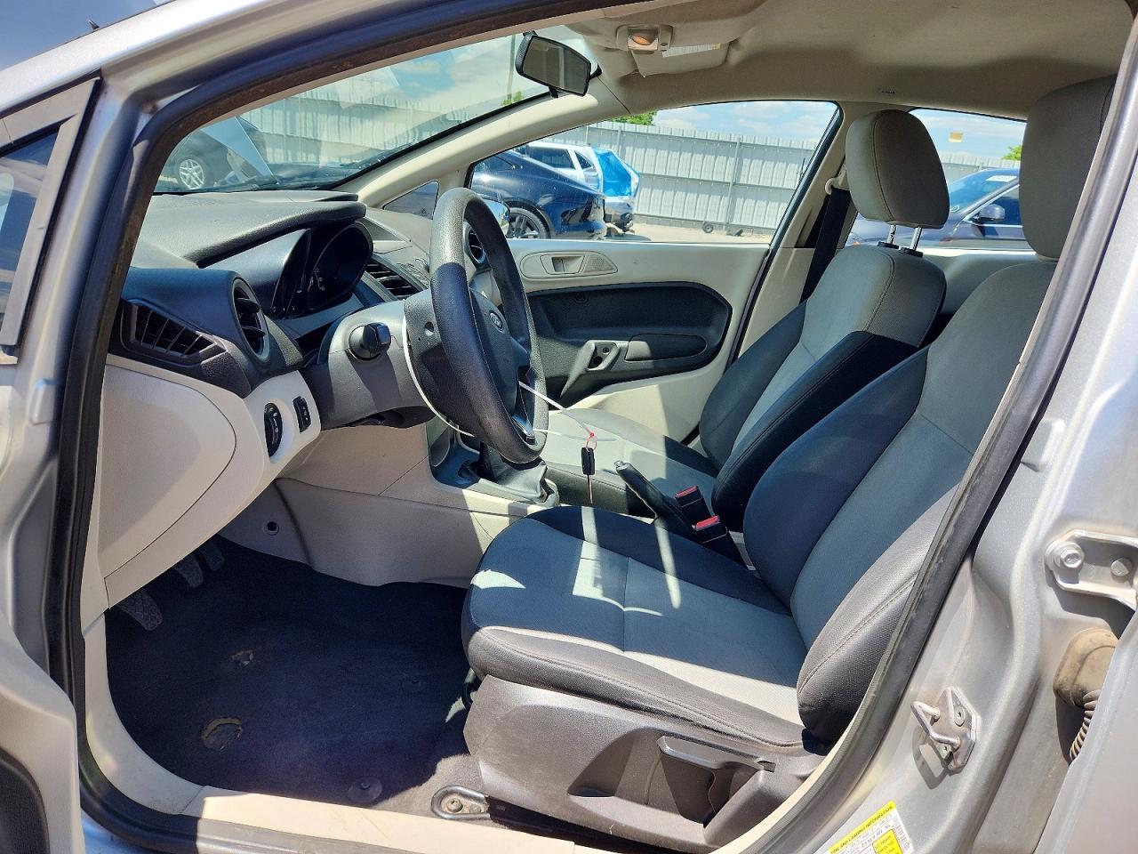 2012 FORD FIESTA