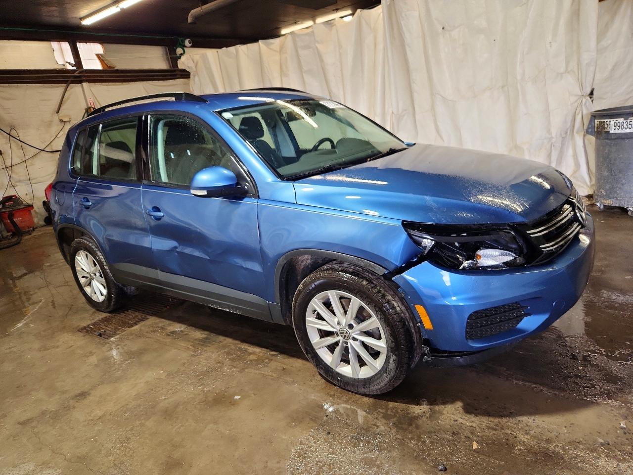 2017 VOLKSWAGEN TIGUAN