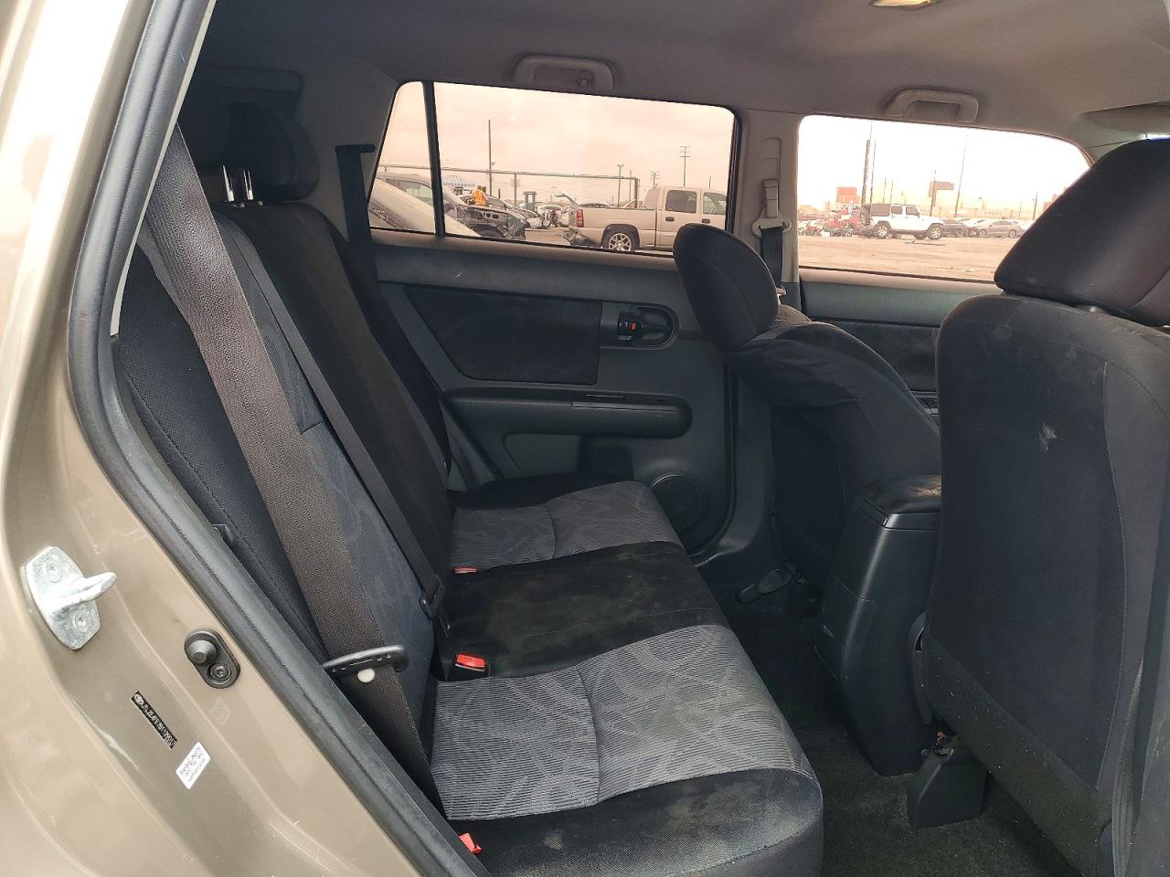 2011 TOYOTA SCION