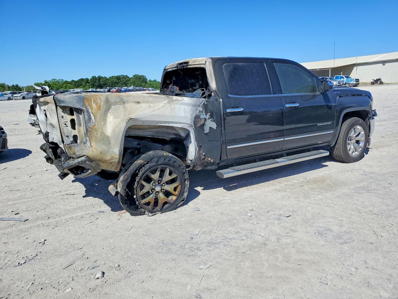 2016 GMC SIERRA