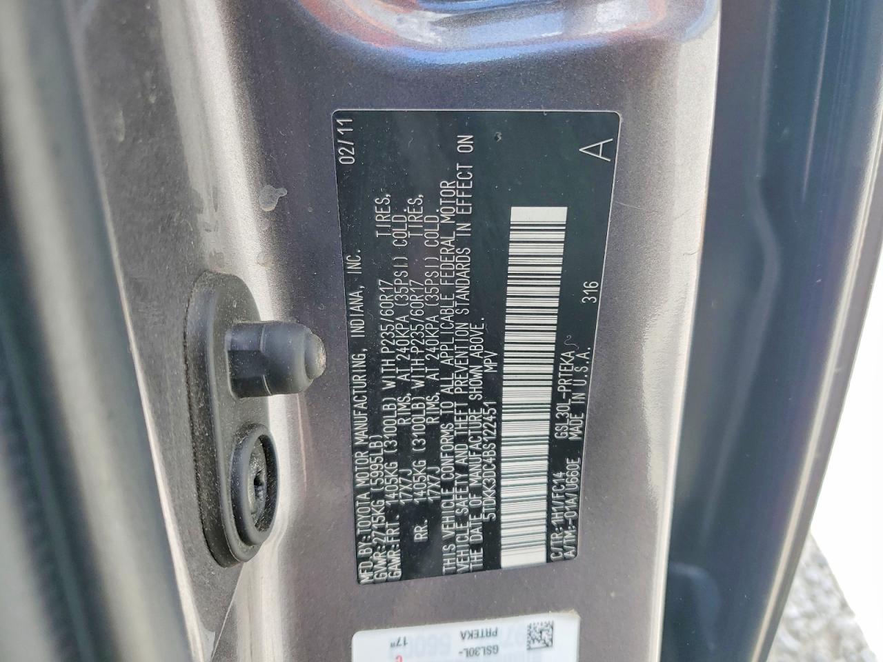 2011 TOYOTA SIENNA