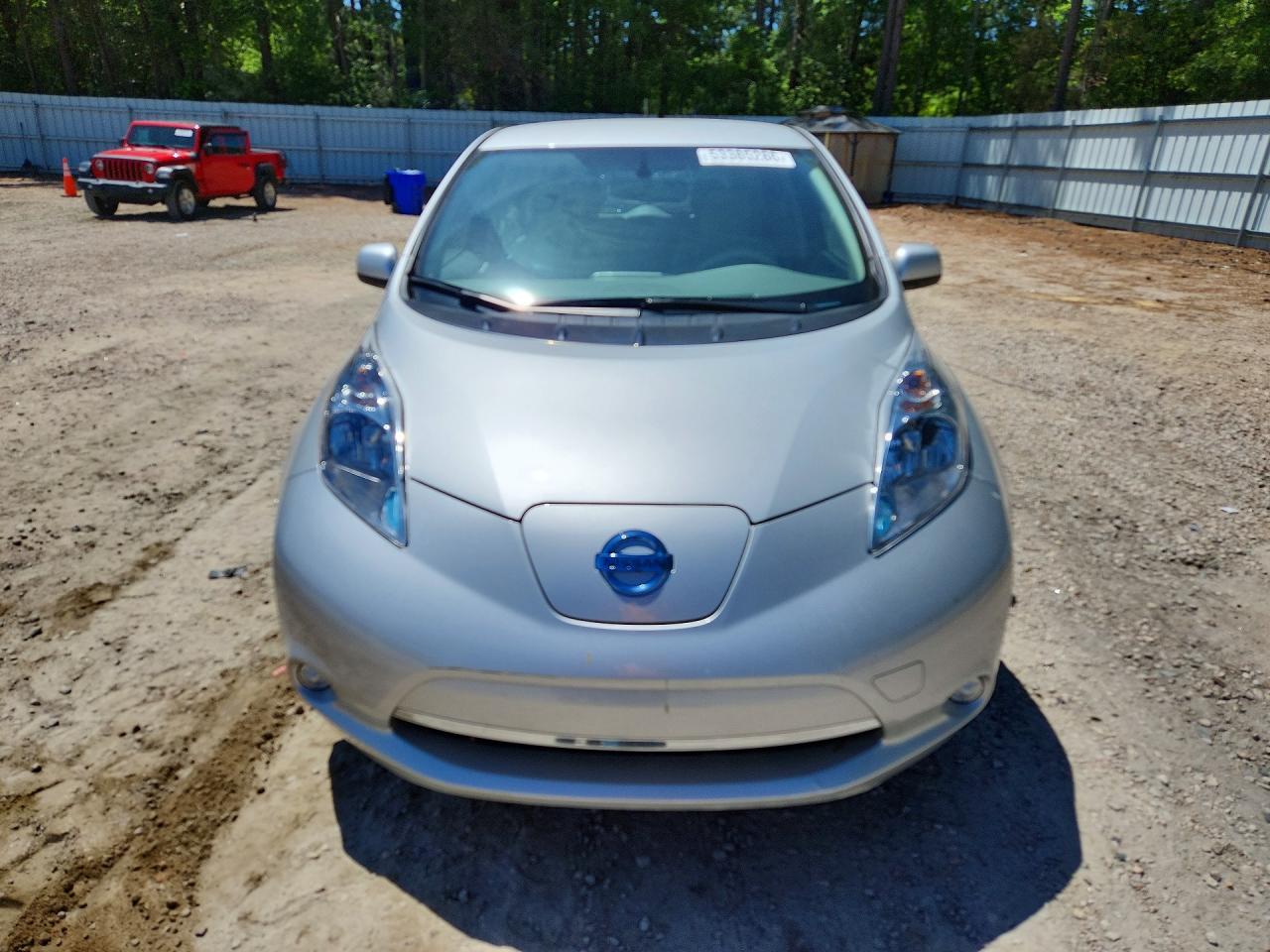 2016 NISSAN LEAF