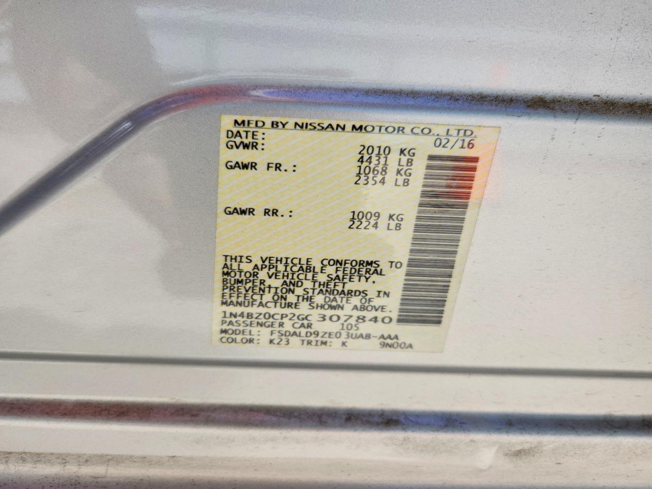 2016 NISSAN LEAF