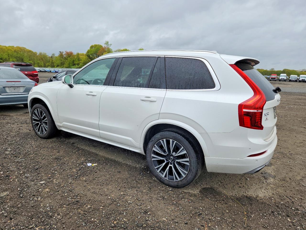 2020 VOLVO XC90