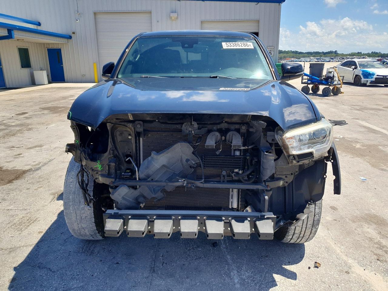 2018 TOYOTA TACOMA