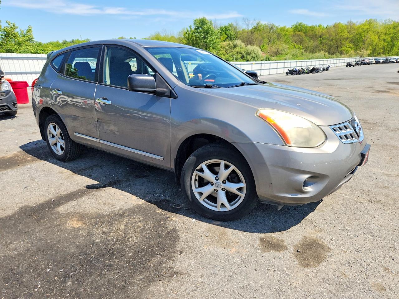 2011 NISS ROGUE