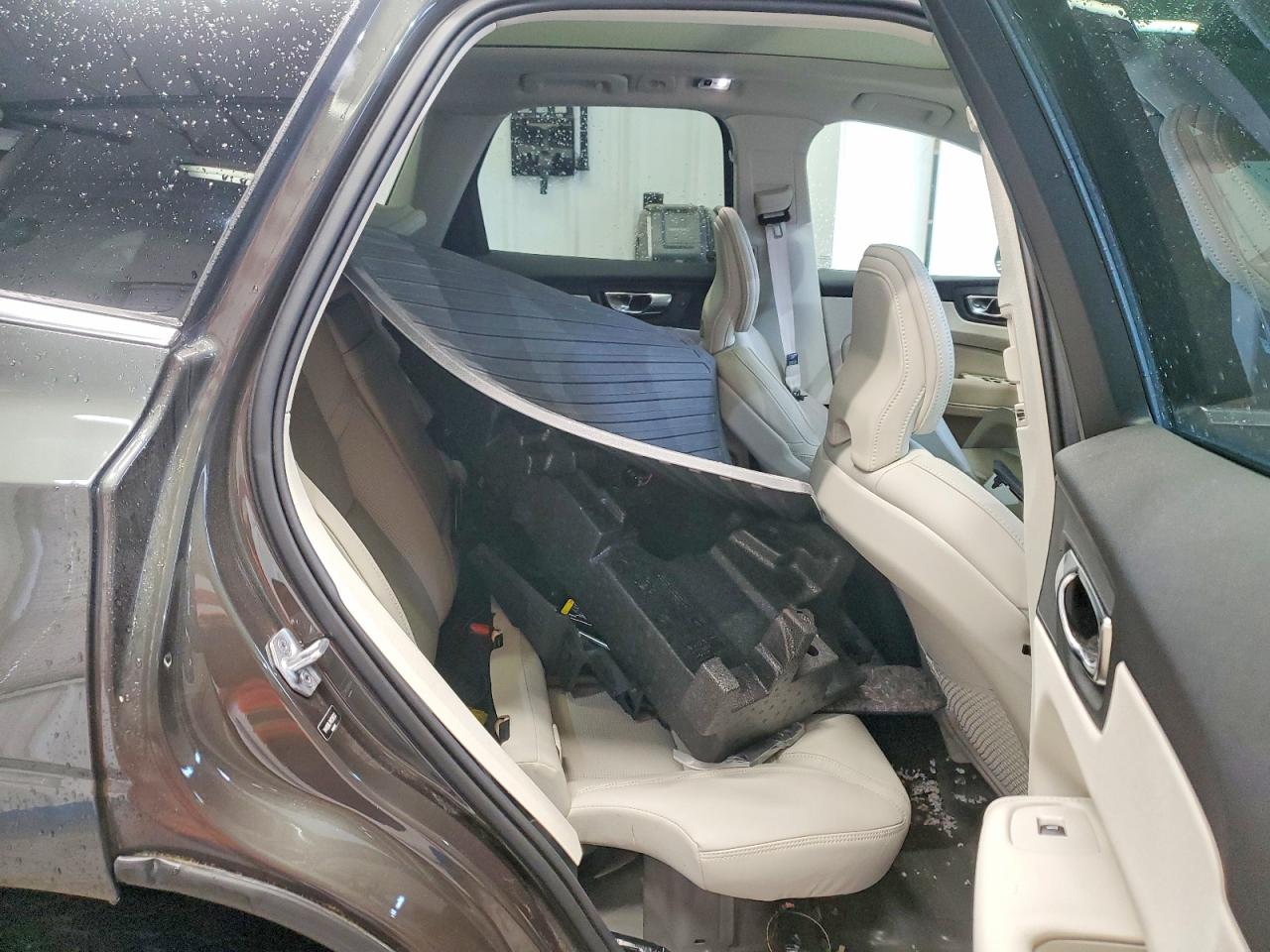2021 VOLVO XC60
