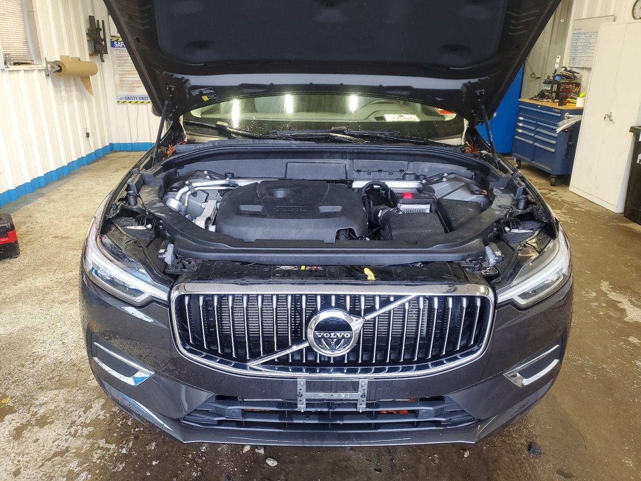2021 VOLVO XC60