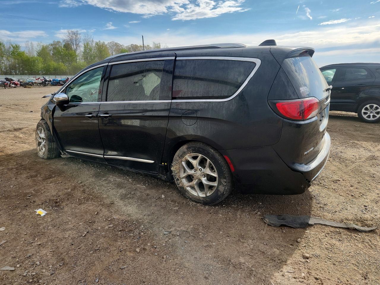 2019 CHRYSLER PACIFICA