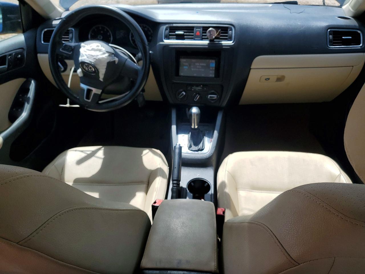 2012 VOLKSWAGEN JETTA