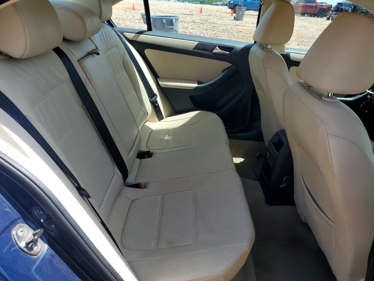 2012 VOLKSWAGEN JETTA