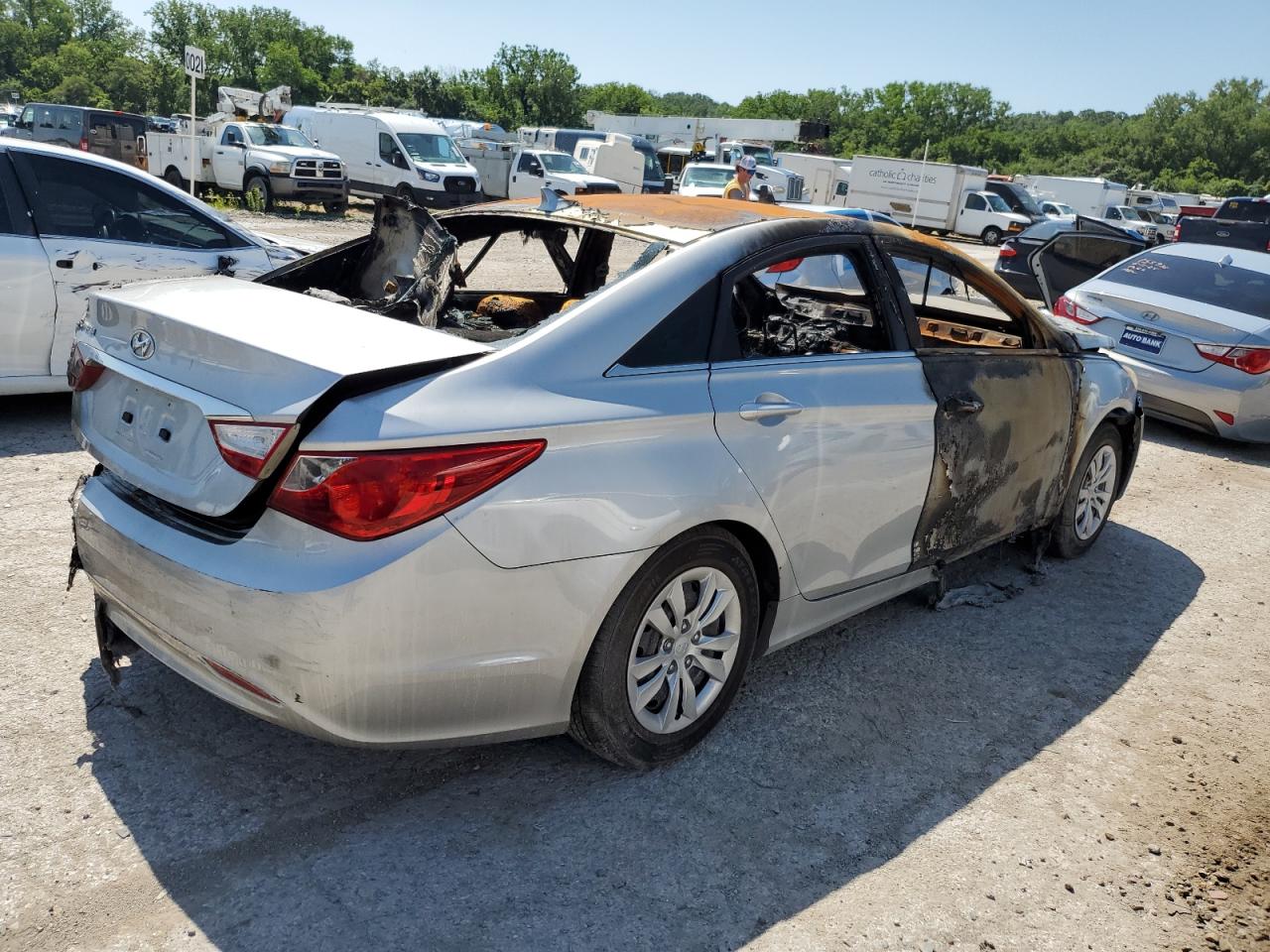 2011 HYUNDAI SONATA