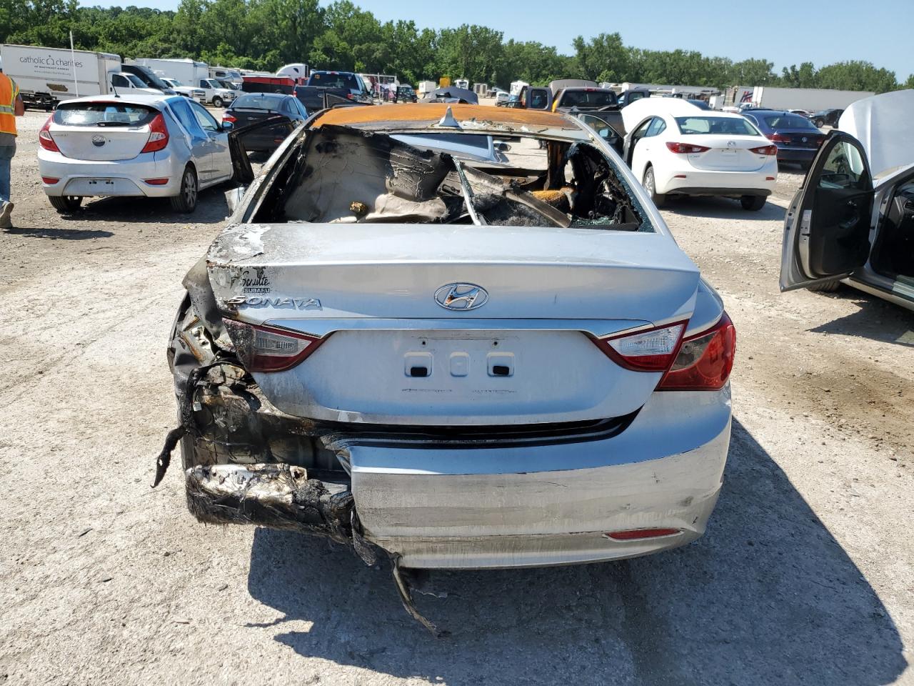 2011 HYUNDAI SONATA