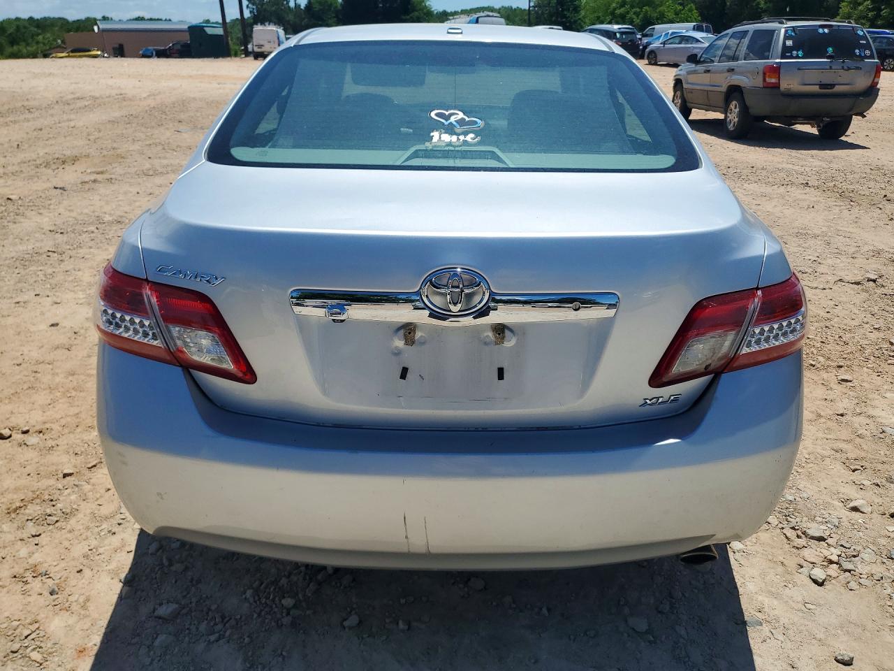 2011 TOYOTA CAMRY