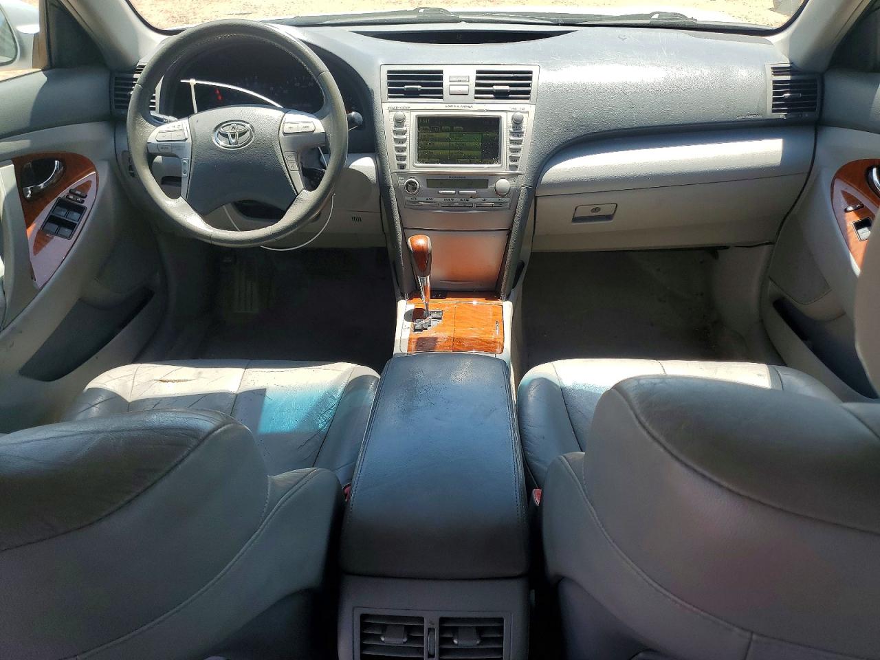 2011 TOYOTA CAMRY