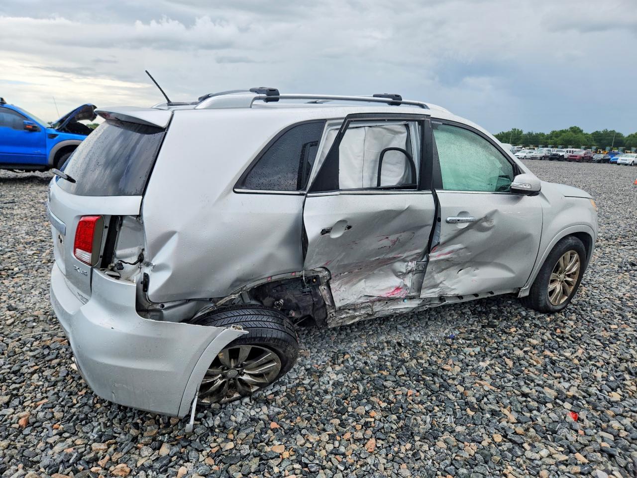 2013 KIA SORENTO