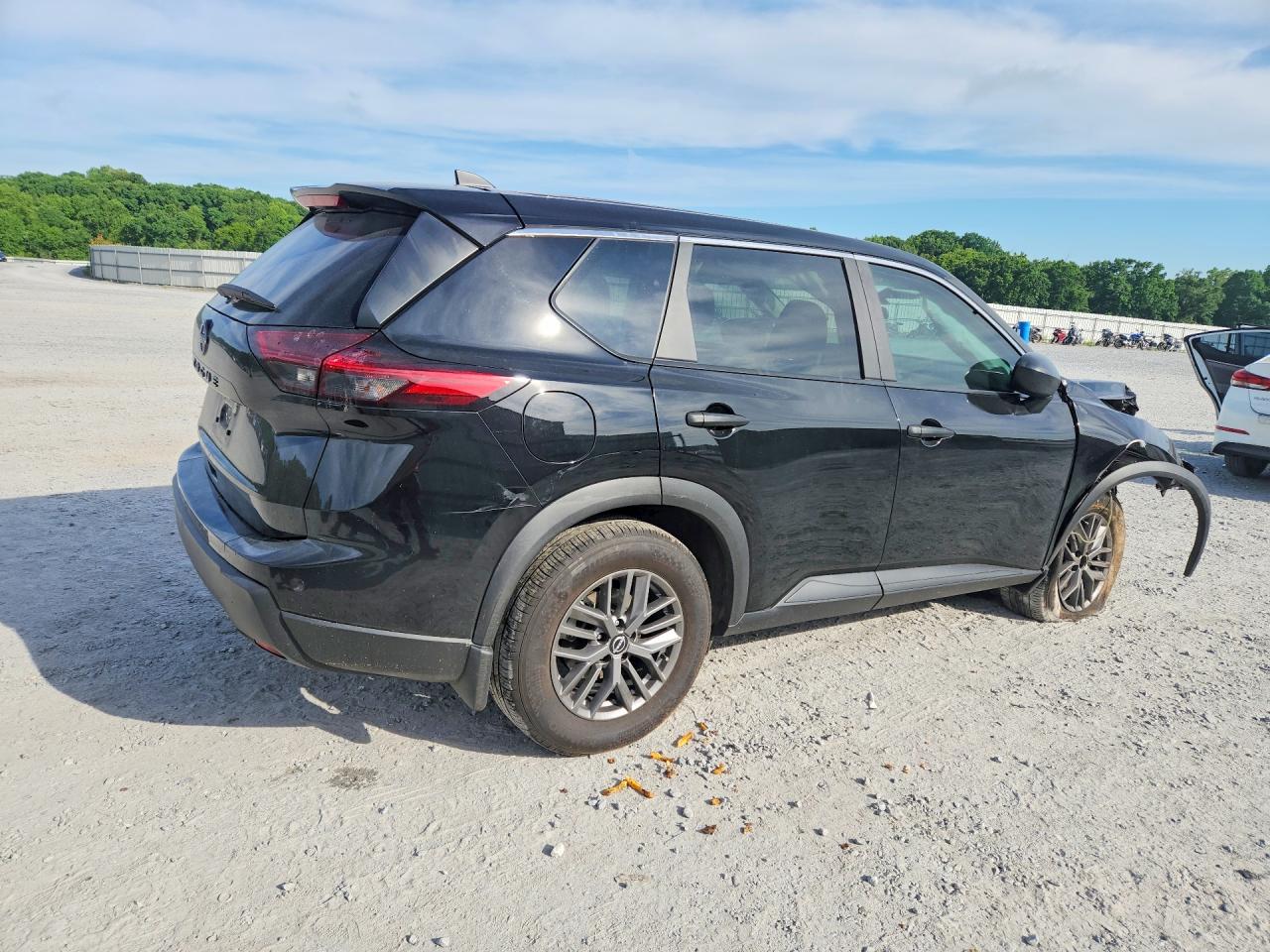2025 NISSAN ROGUE