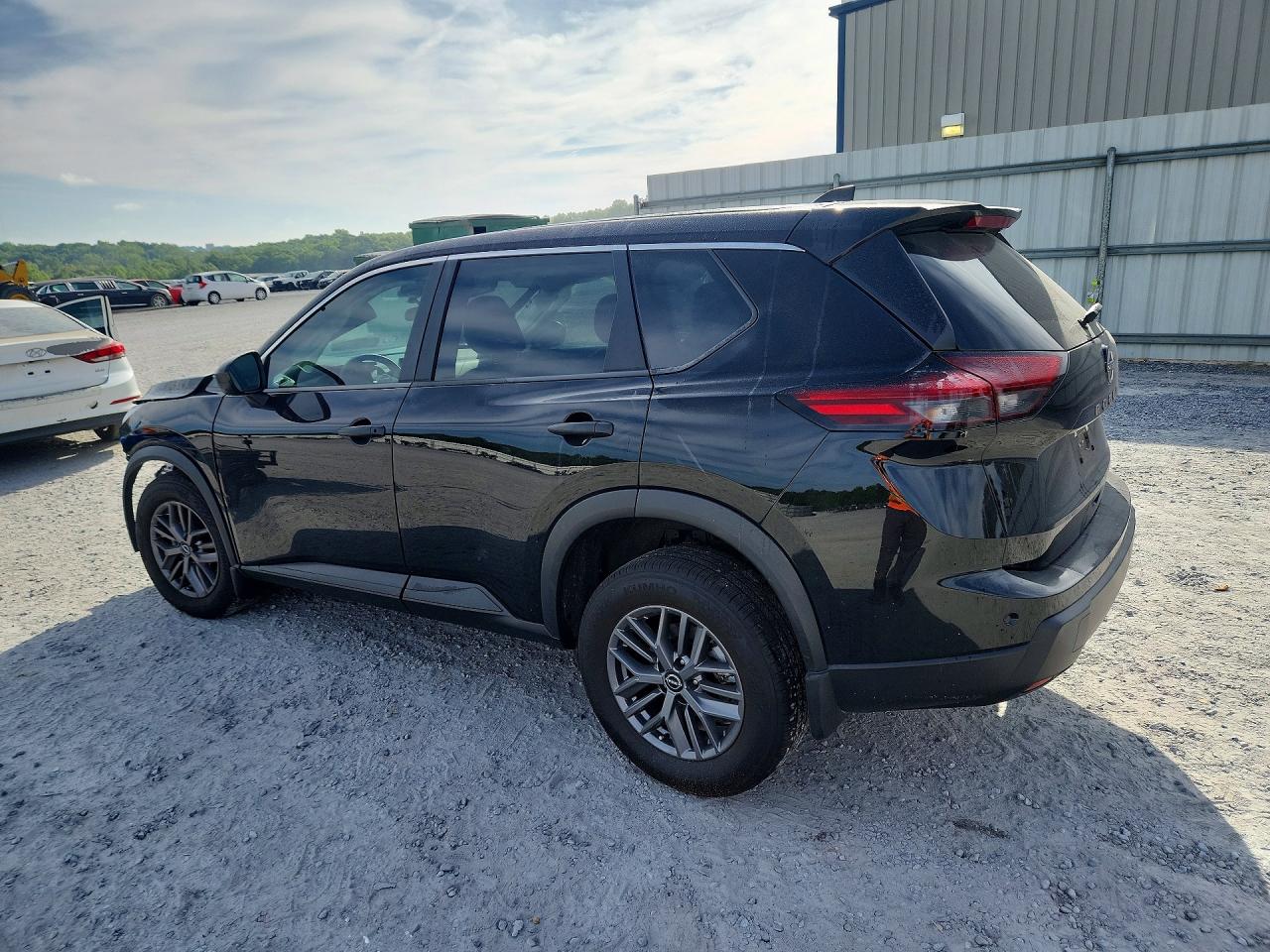 2025 NISSAN ROGUE