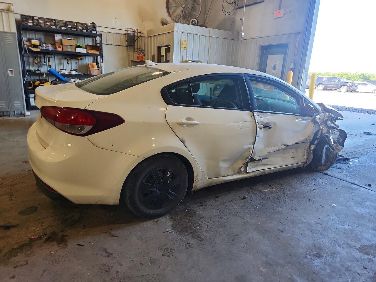 2017 KIA FORTE