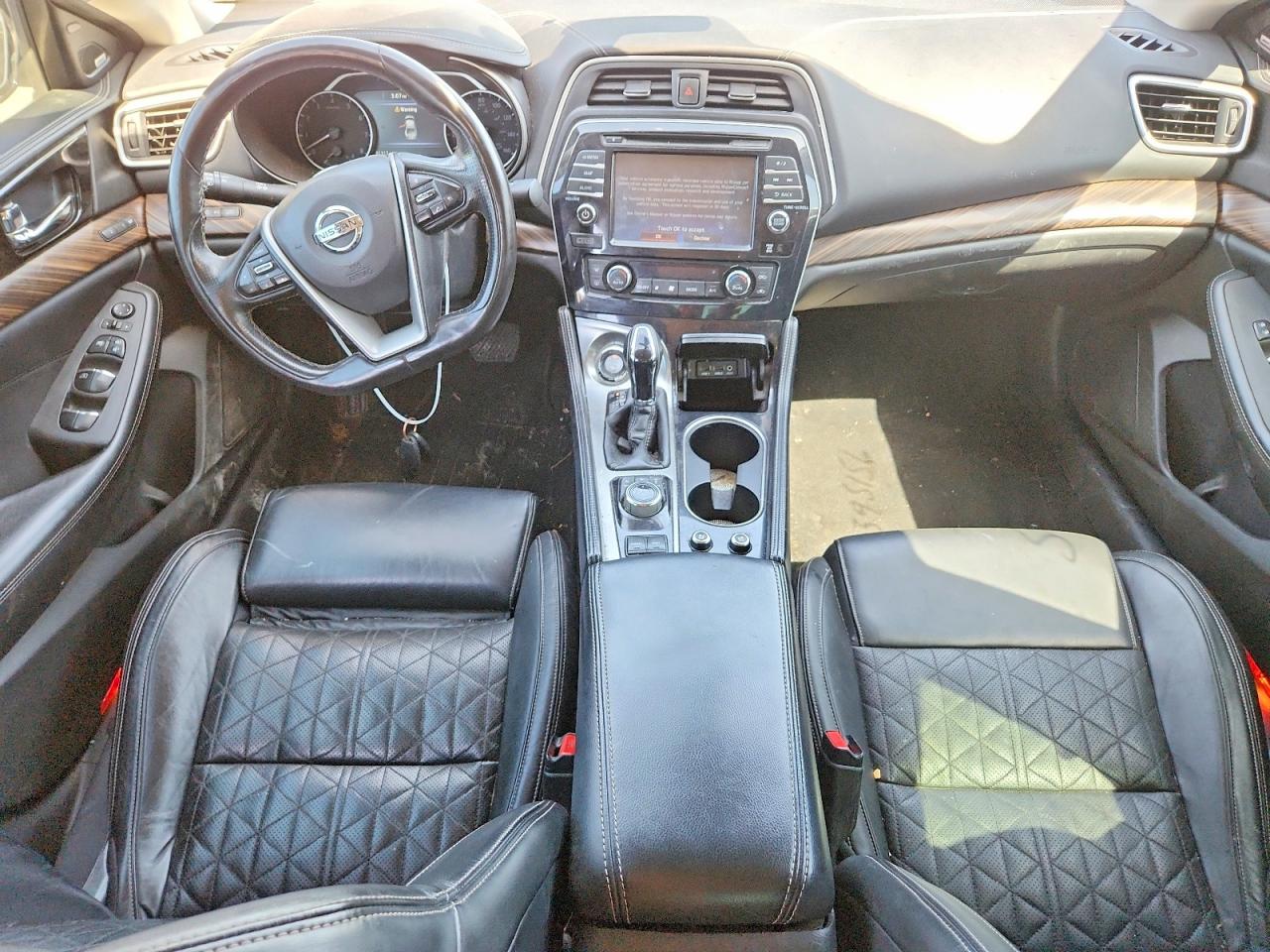 2017 NISSAN MAXIMA