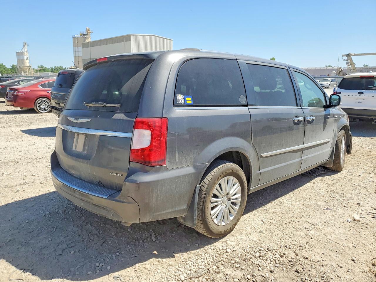 2016 CHRYSLER MINIVAN