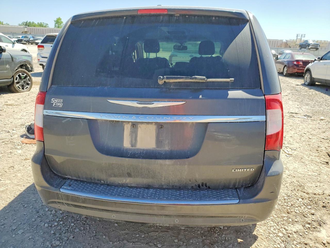 2016 CHRYSLER MINIVAN