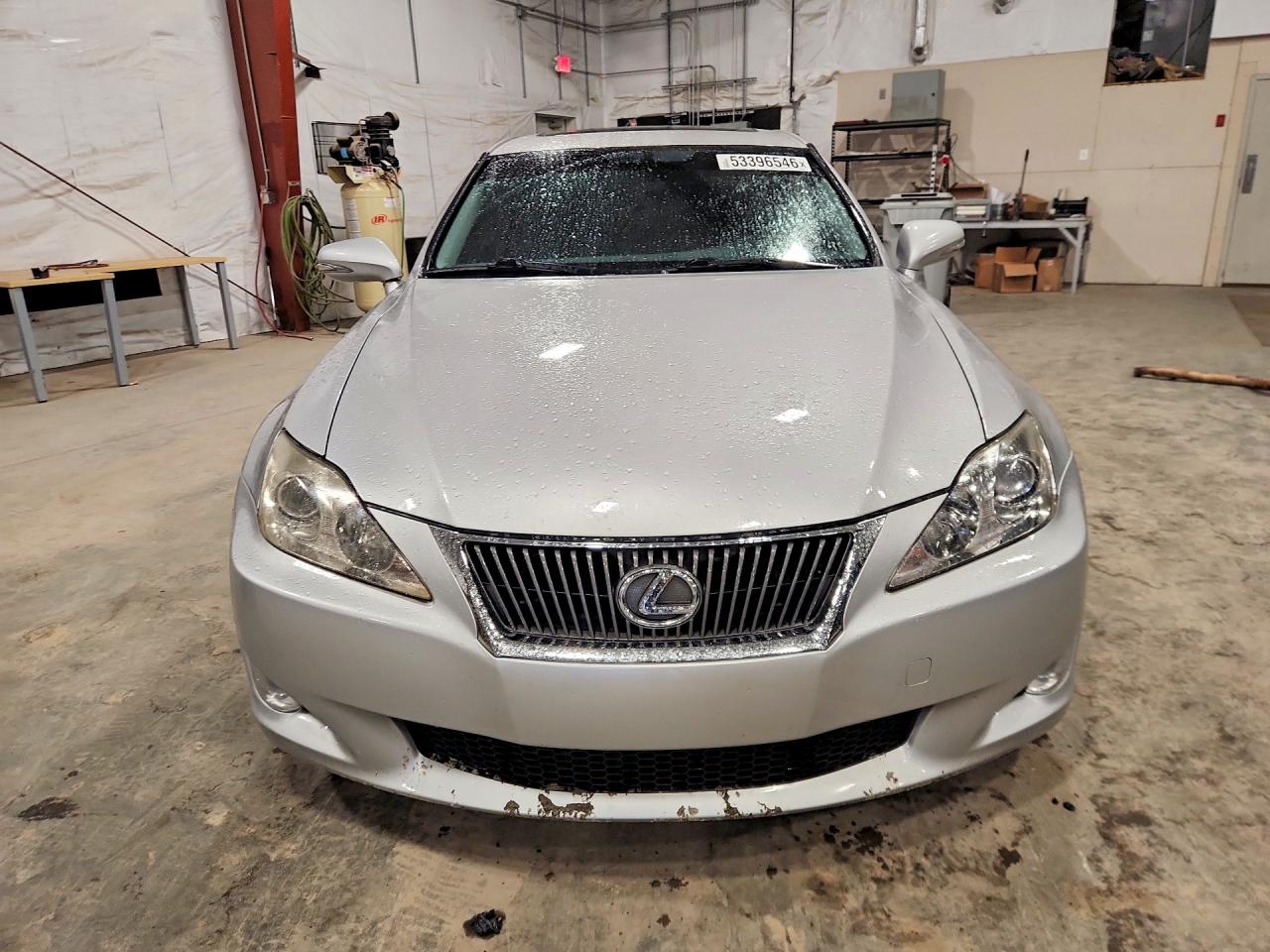 2009 LEXUS IS