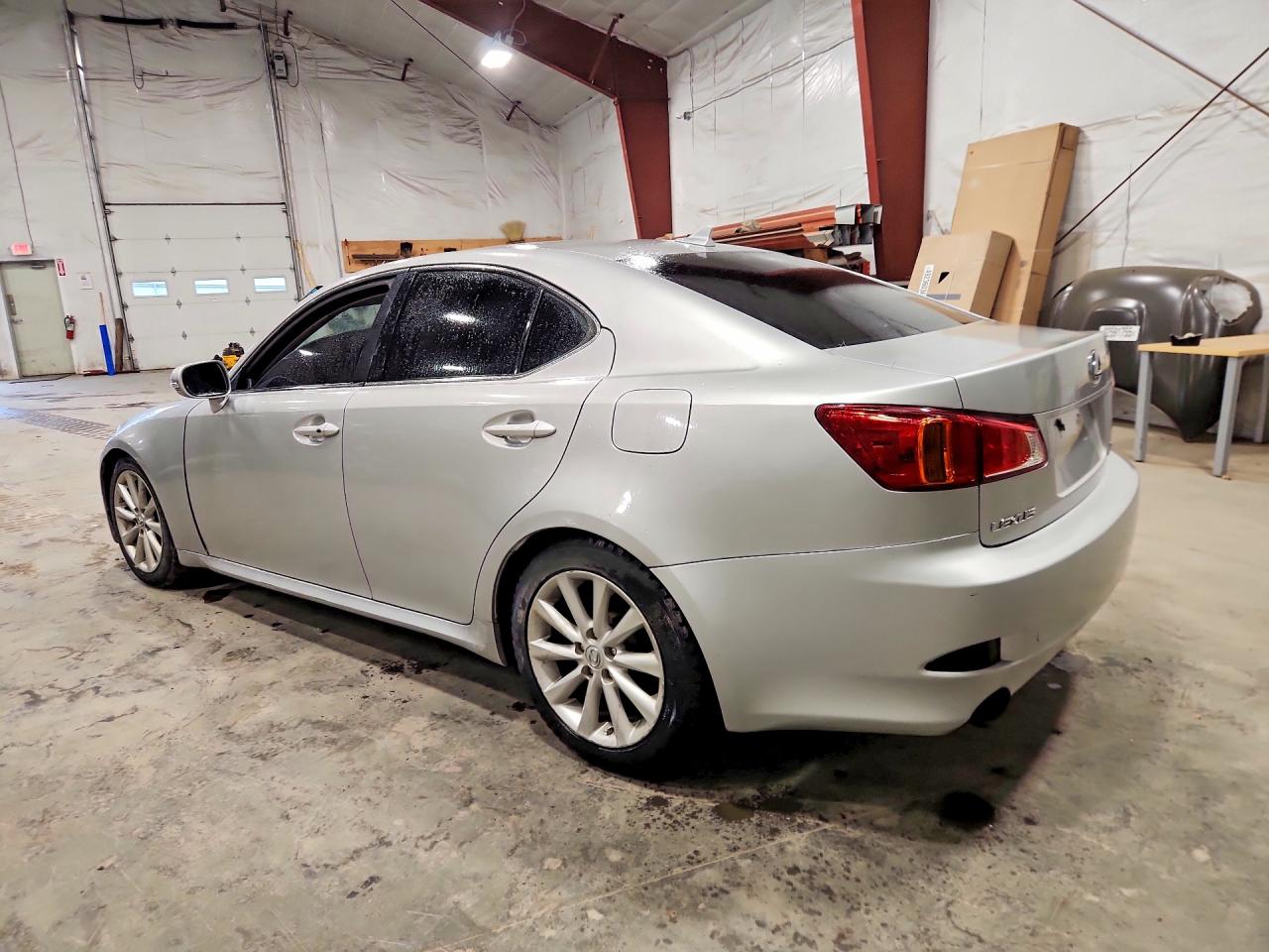 2009 LEXUS IS
