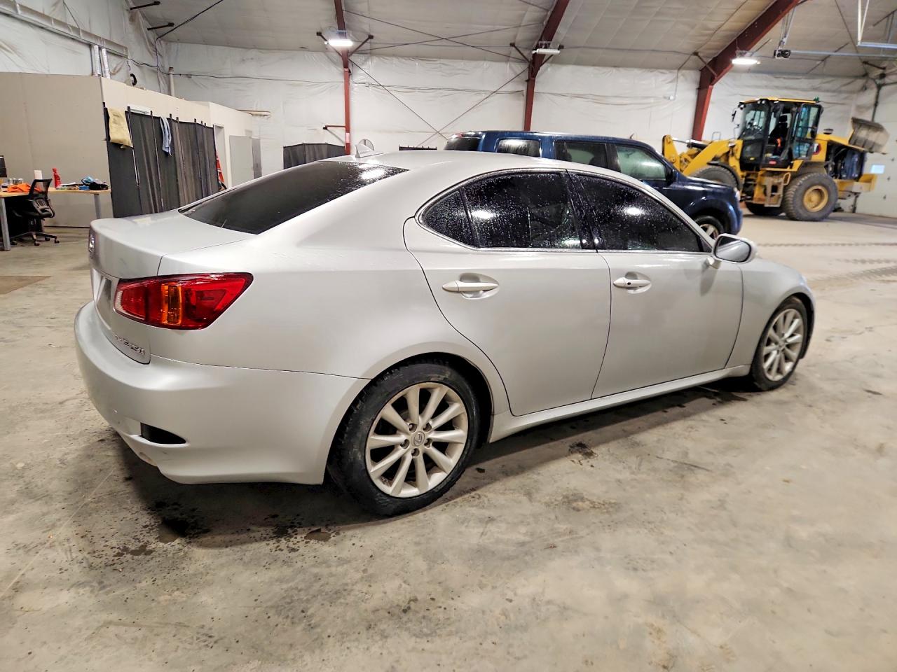 2009 LEXUS IS