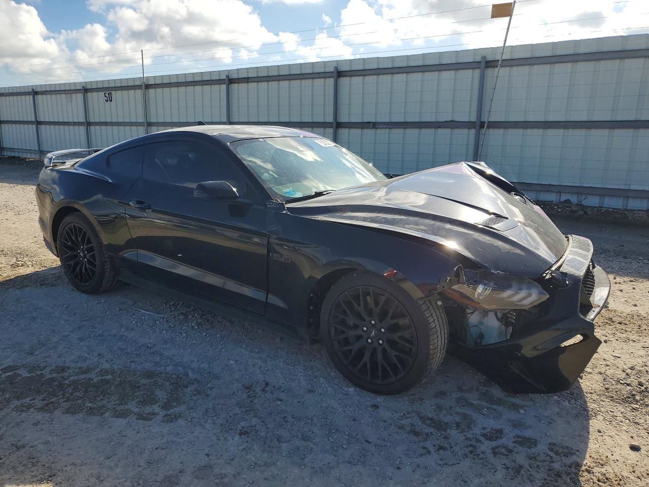 2022 FORD MUSTANG