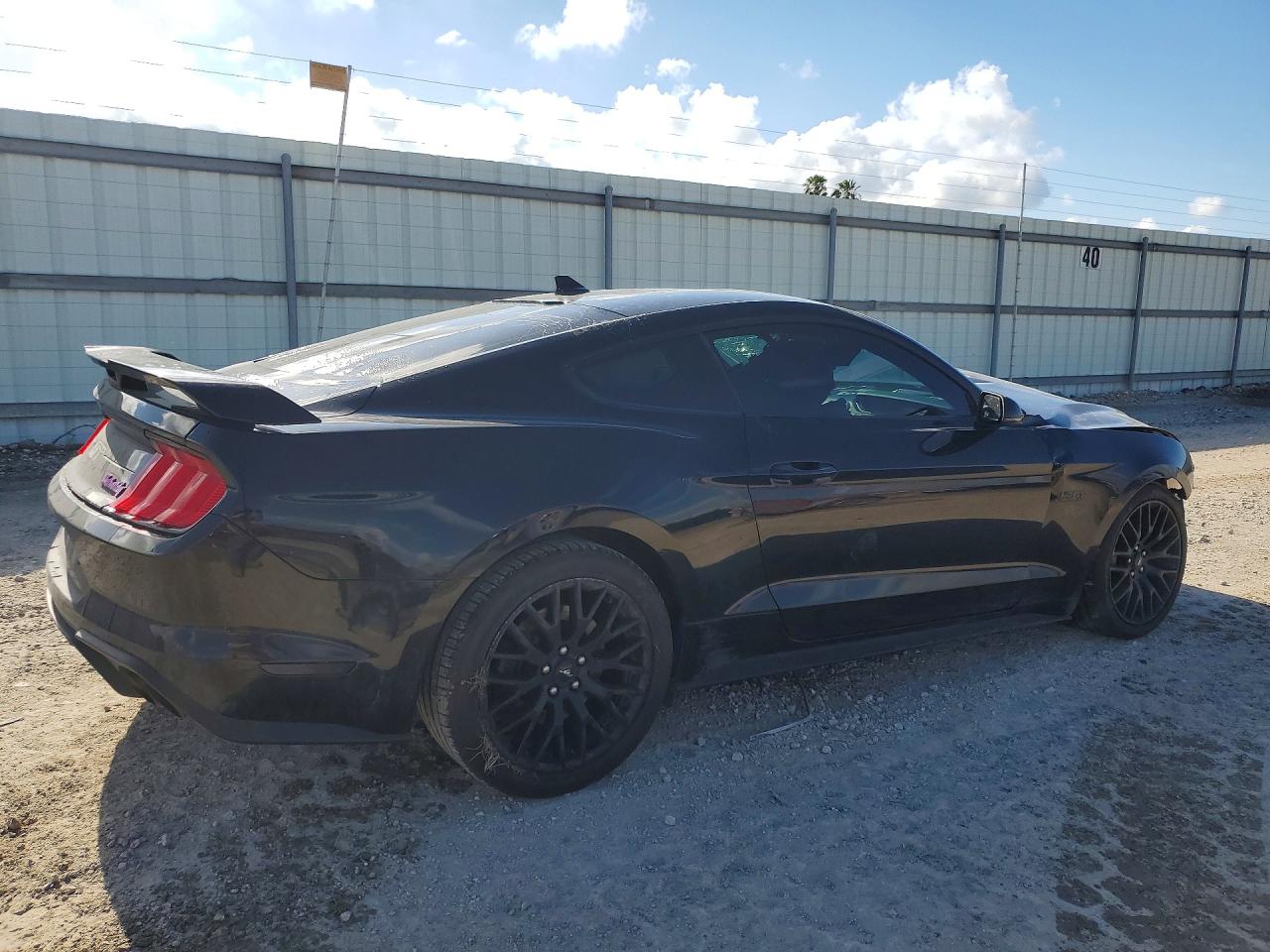 2022 FORD MUSTANG
