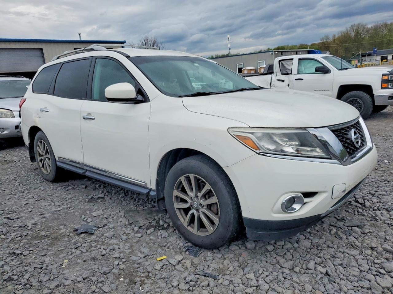 2013 NISSAN PATHFINDER