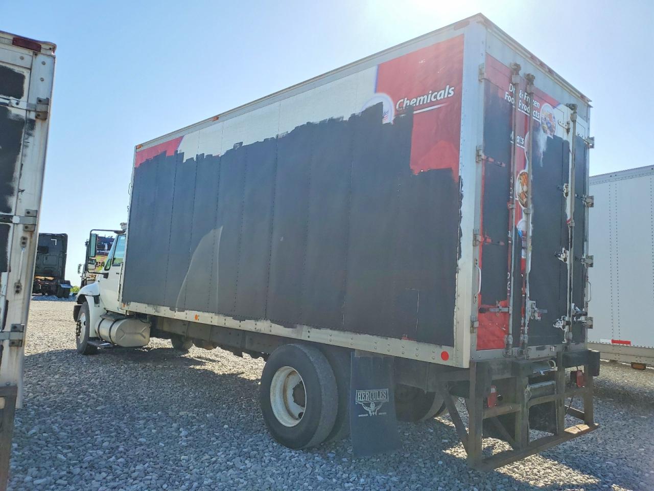 2008 INTERNATIONAL 4000 SERIE