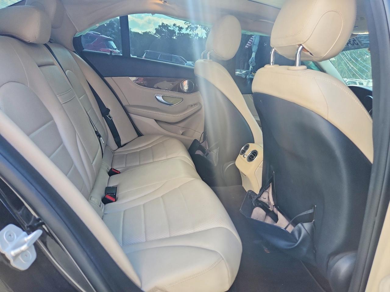2015 MERCEDES-BENZ C-CLASS