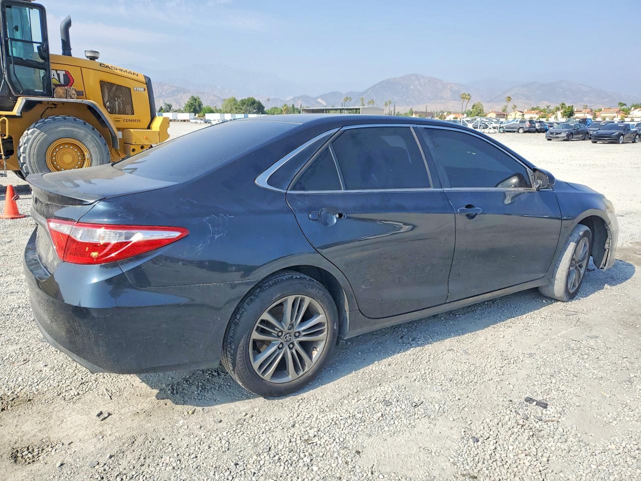 2015 TOYOTA CAMRY