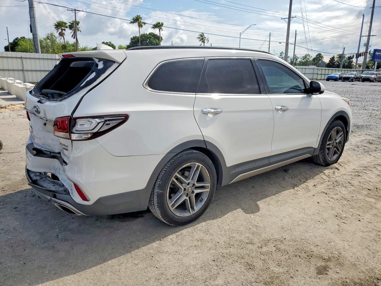 2017 HYUNDAI SANTA FE