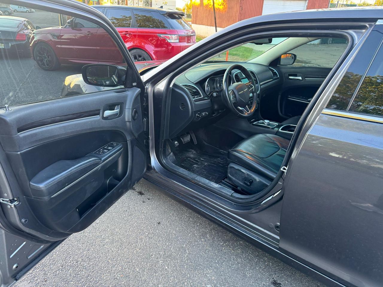 2016 CHRYSLER 300