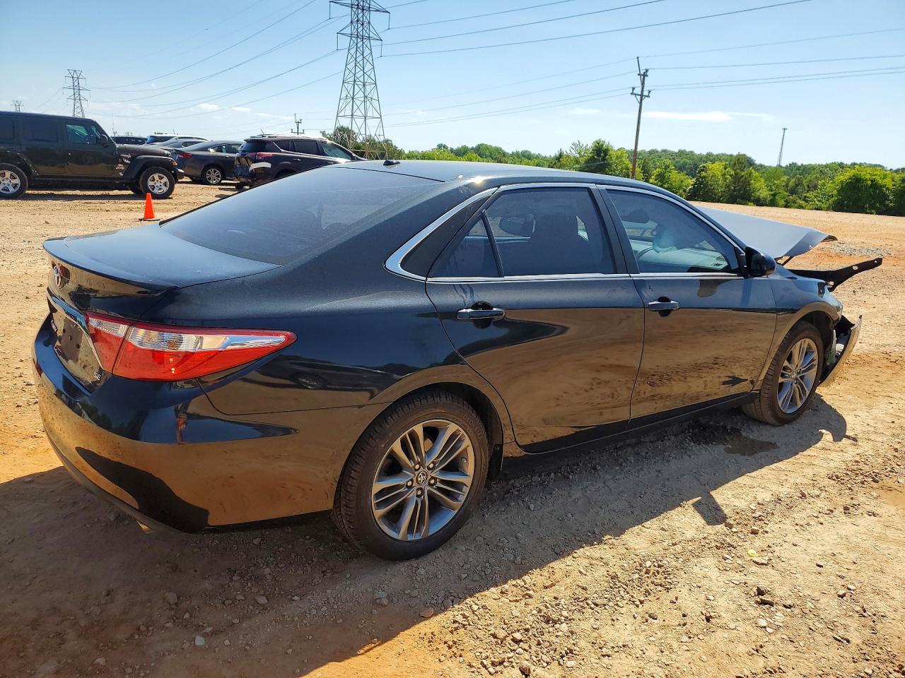 2017 TOYOTA CAMRY