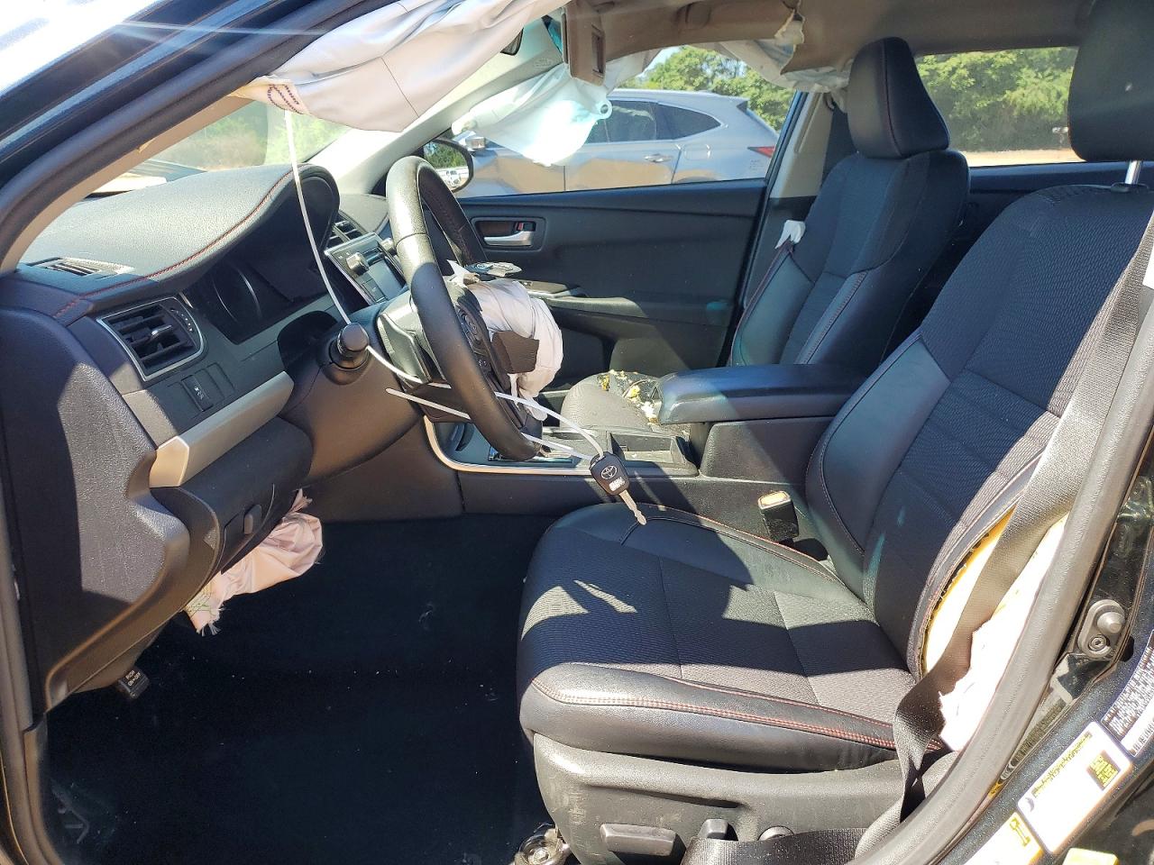 2017 TOYOTA CAMRY