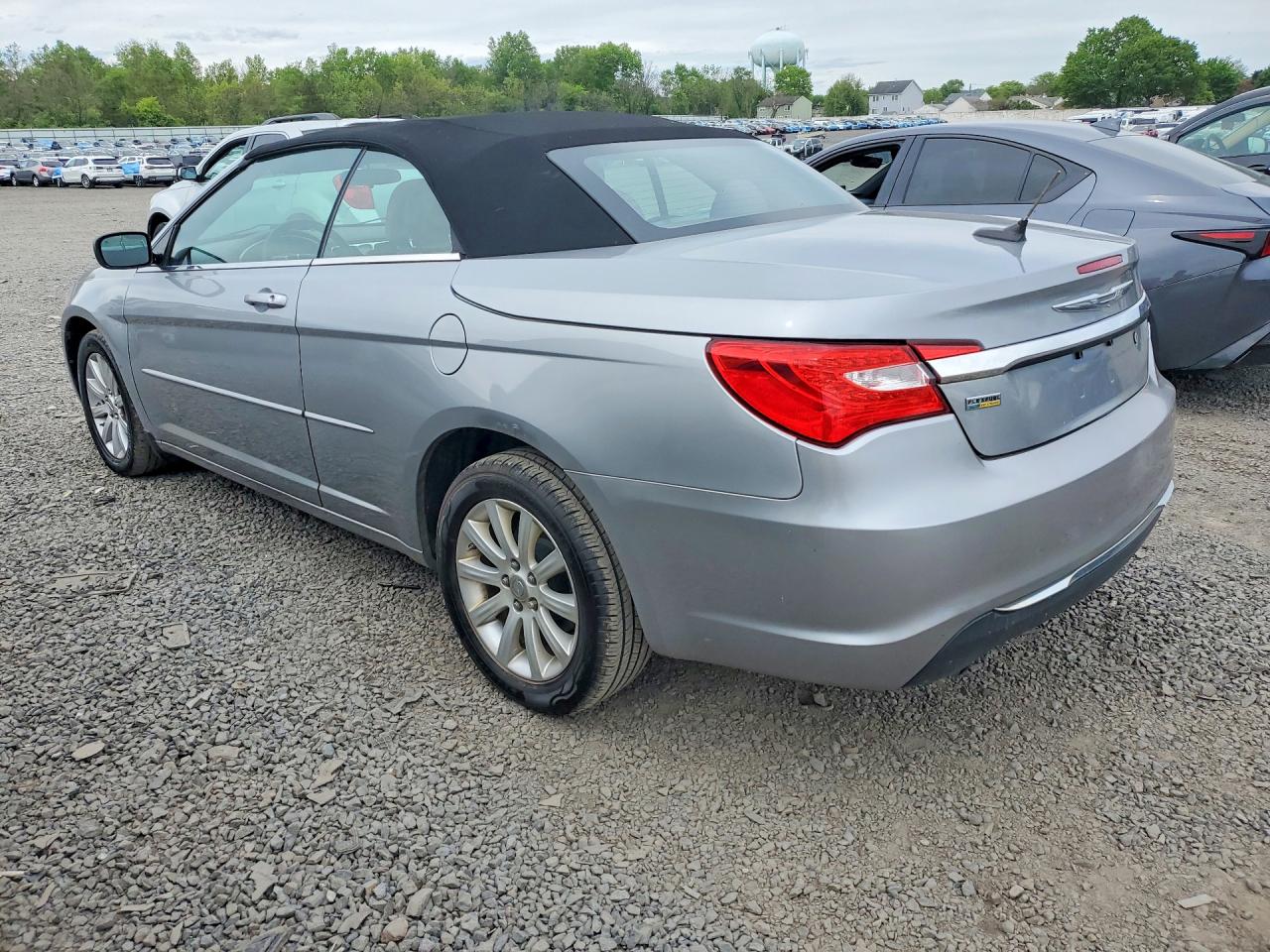 2014 CHRYSLER 200