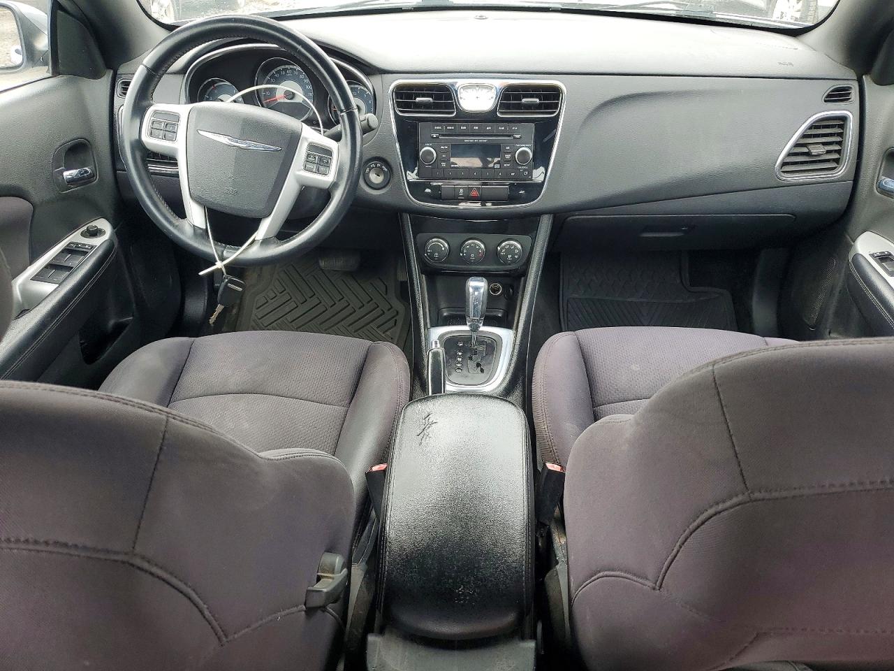 2014 CHRYSLER 200