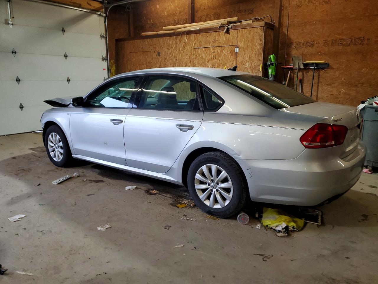 2014 VOLKSWAGEN PASSAT